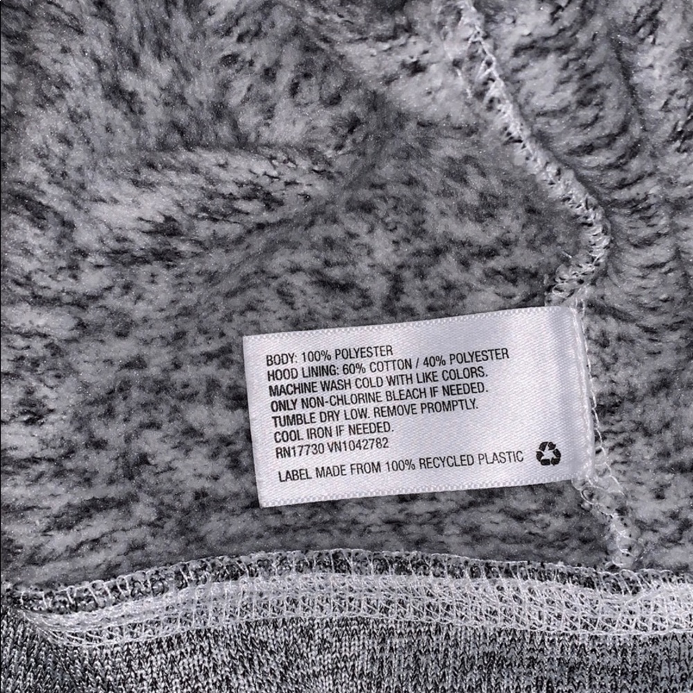 Simple Lightweight Jacket - Picture 6 of 8